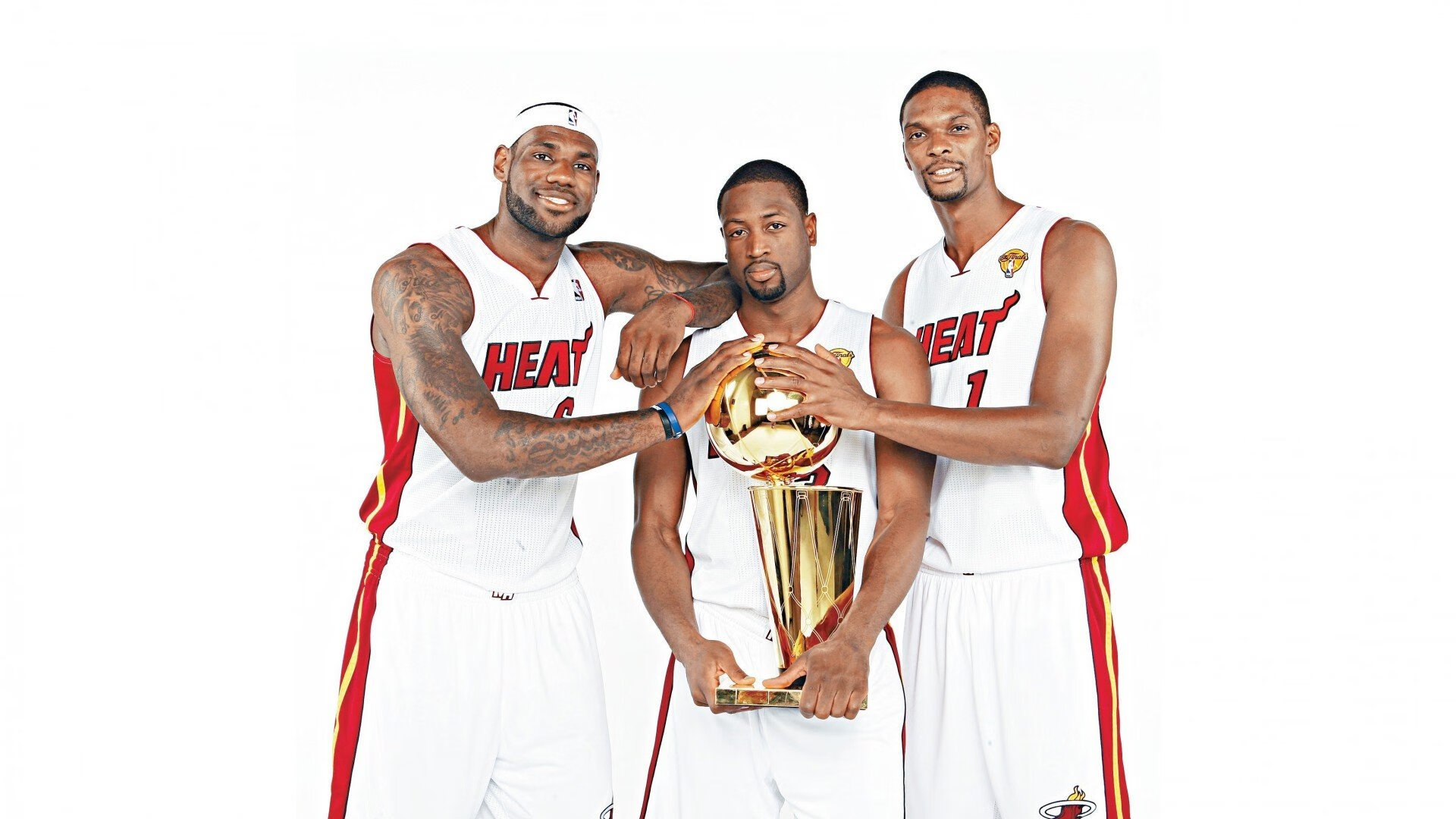 火箭又遭伤病打击！小史密斯脚踝受伤出战成疑开季前5战状态火热