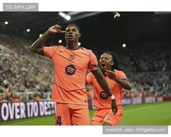 曼联不要的左右边锋闪耀西甲 安东尼9场5球2助 拉什福德霸榜巴萨，曼联bishop